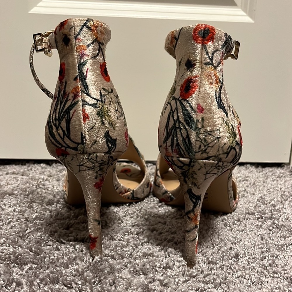 Gianni Bini Floral Print Heeled Sandals with Gold Tassels - Picture 8 of 12